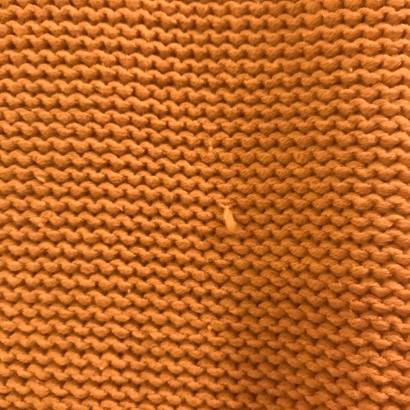 TAN/CAMEL cable knit sweater - Picture 4 of 4